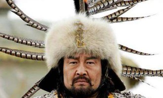 闪电体育平台- 罗马门神屡次神扑救主  